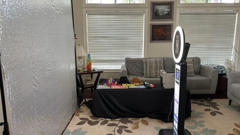 The Rise of Selfie Booth Rentals in Houston: A Trend Revolutionizing Events