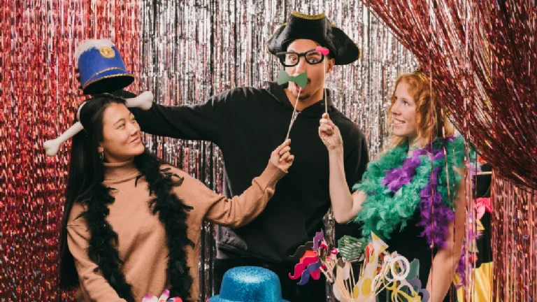 How to Select Photo Booth Event Rental Services